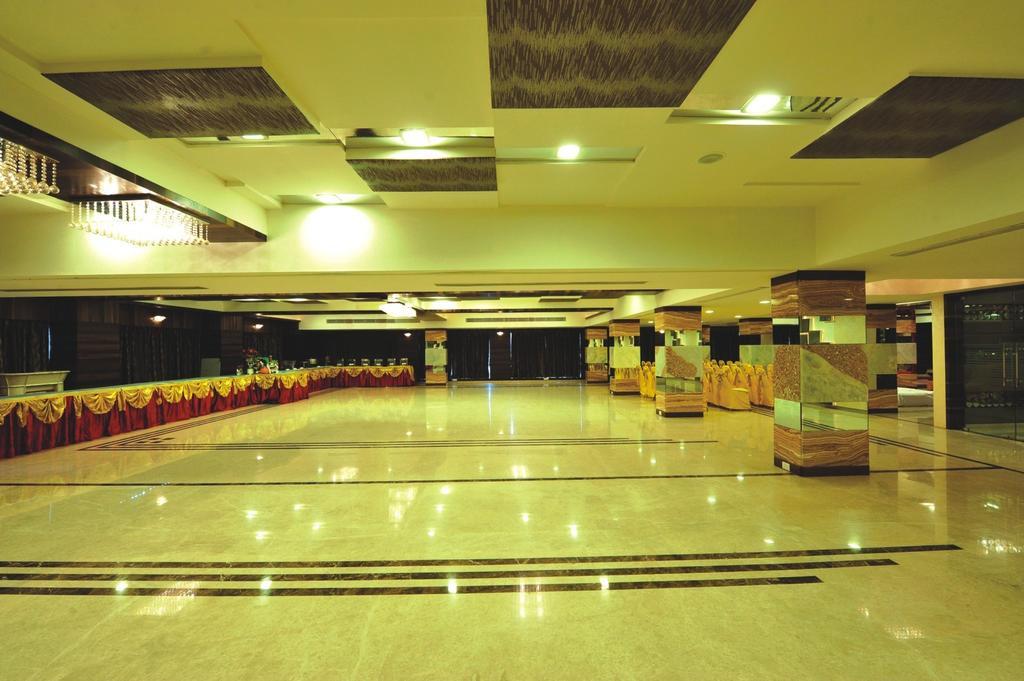 Inder Residency Hotel Ahmadábád Kültér fotó