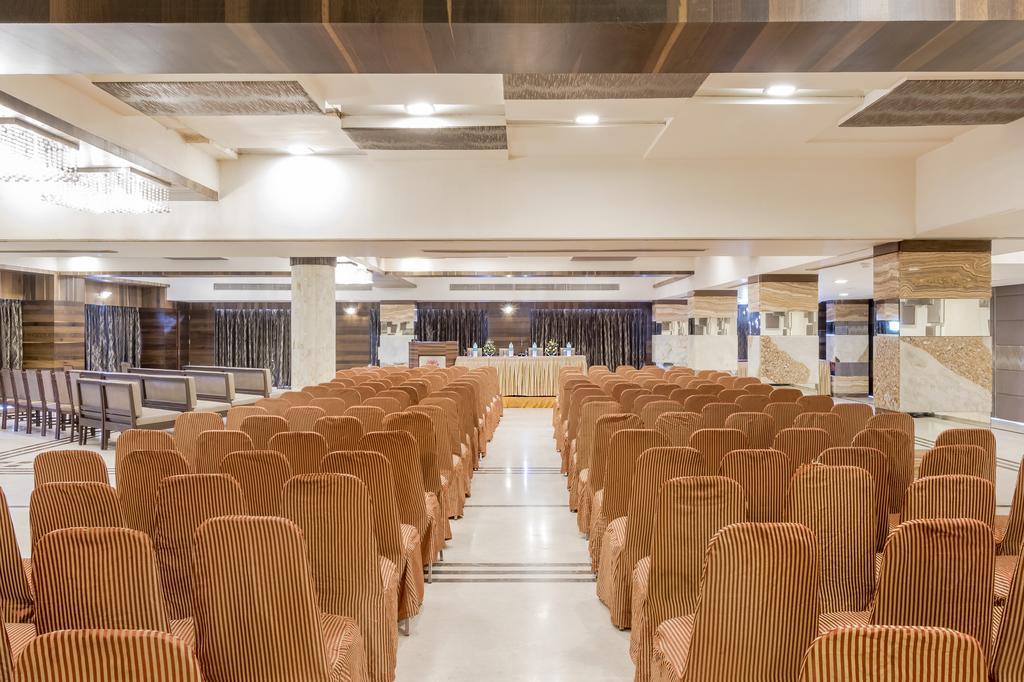 Inder Residency Hotel Ahmadábád Kültér fotó