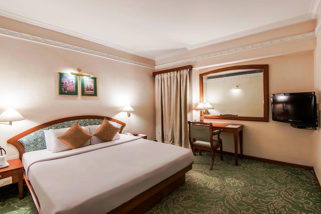 Inder Residency Hotel Ahmadábád Kültér fotó